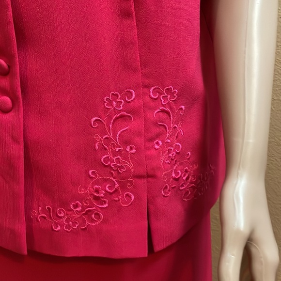 Pink Suit (2 pc) - Picture 9 of 16
